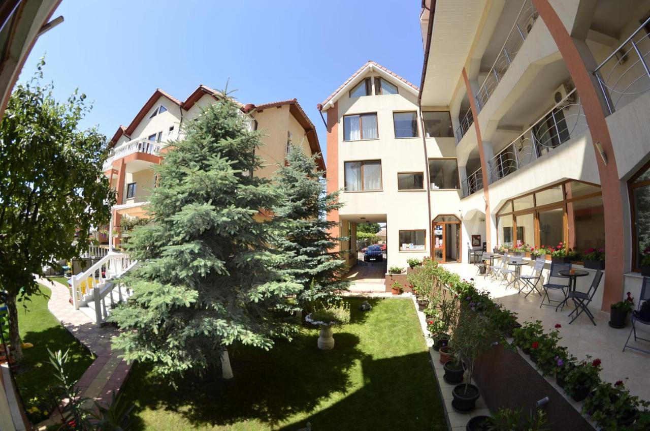 Complex Marinn Costinesti Exterior photo